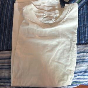 Like new White American Eagle tshirt